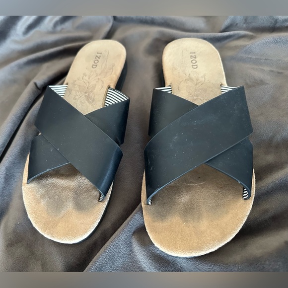 IZOD Women’s Sandals size 7 - Picture 2 of 4